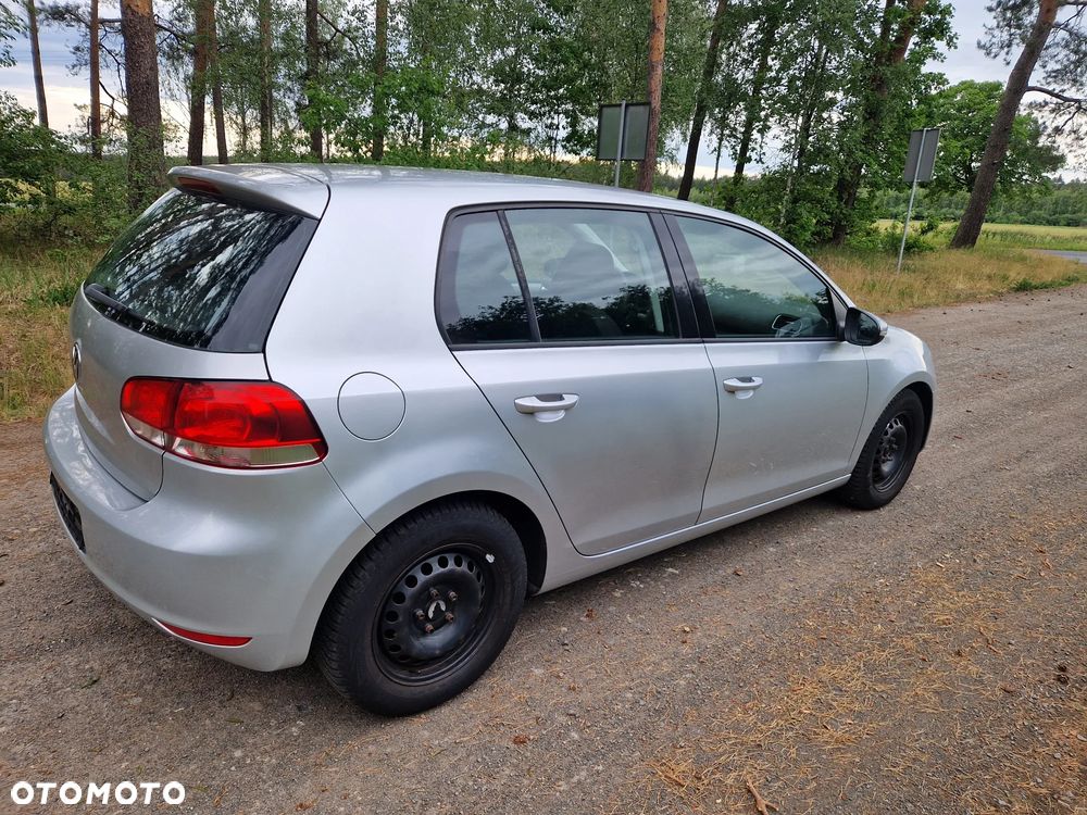 Volkswagen Golf 2.0 TDI DPF Trendline - 4