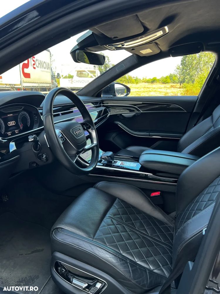 Audi A8 - 6