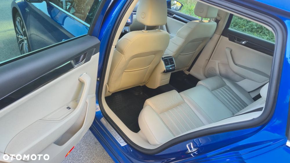 Skoda Superb 2.0 TDI 4x4 L&K DSG - 12