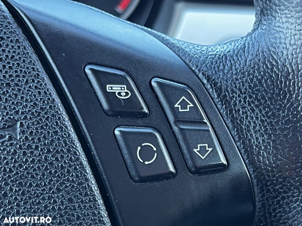 BMW Seria 3 320d DPF - 18