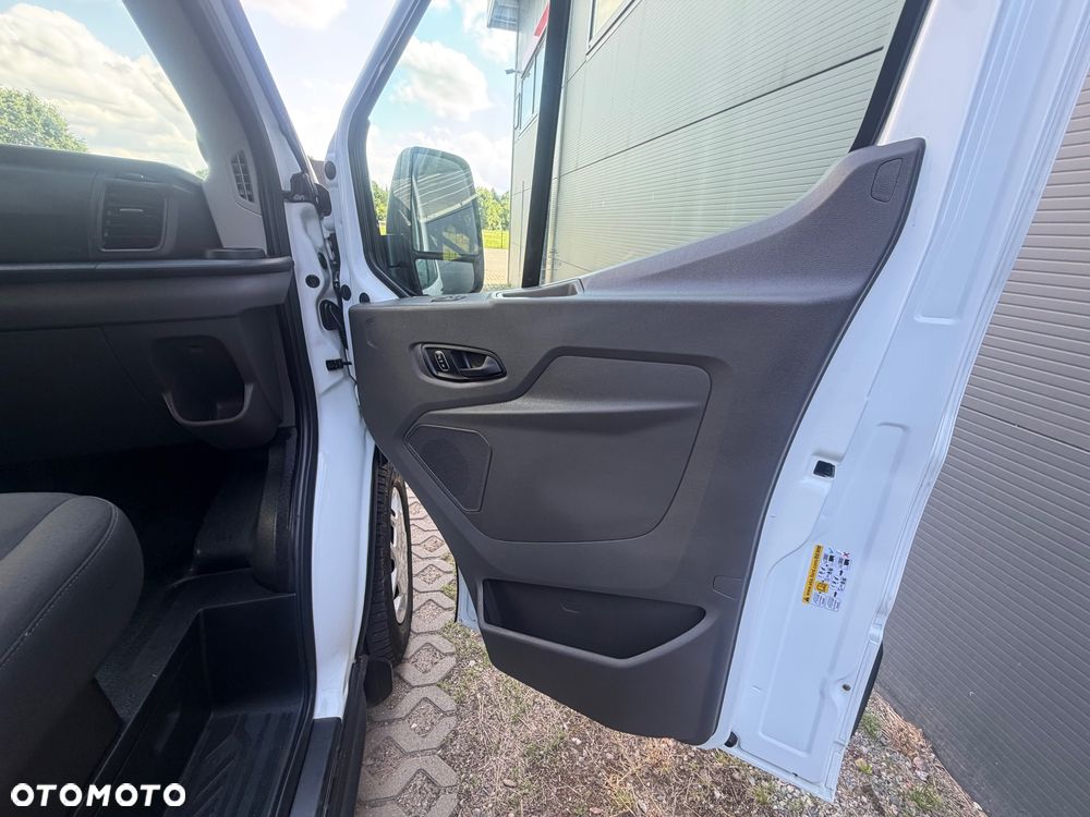 Ford Transit - 20