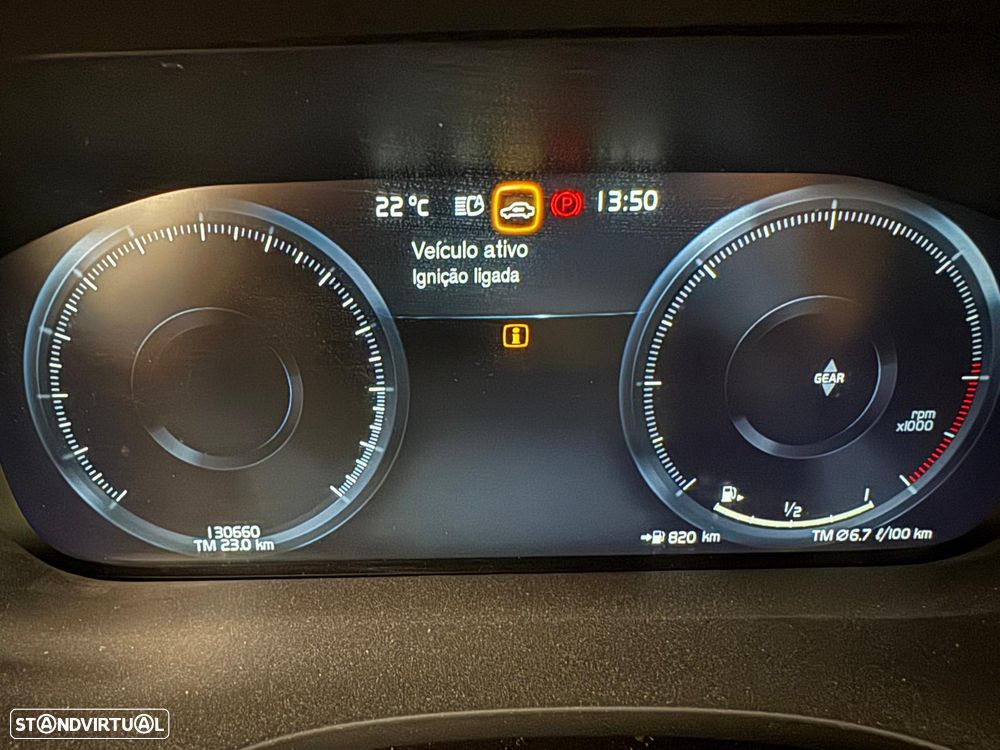 Volvo XC 60 2.0 D4 Momentum - 6