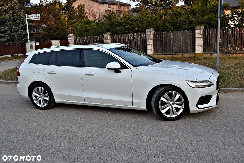 Volvo V60 D4 Geartronic Summum - 24