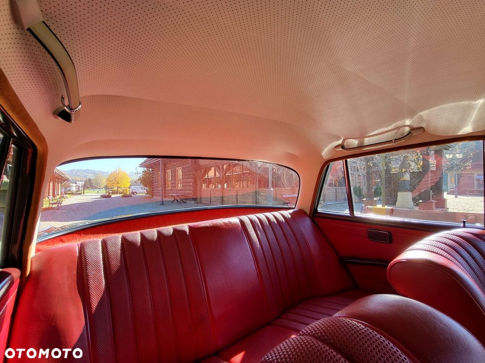 Mercedes-Benz Klasa E - 26