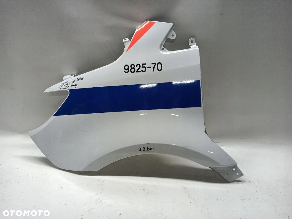 BŁOTNIK PRZÓD PRZEDNI LEWY MERCEDES SPRINTER W907 - 1