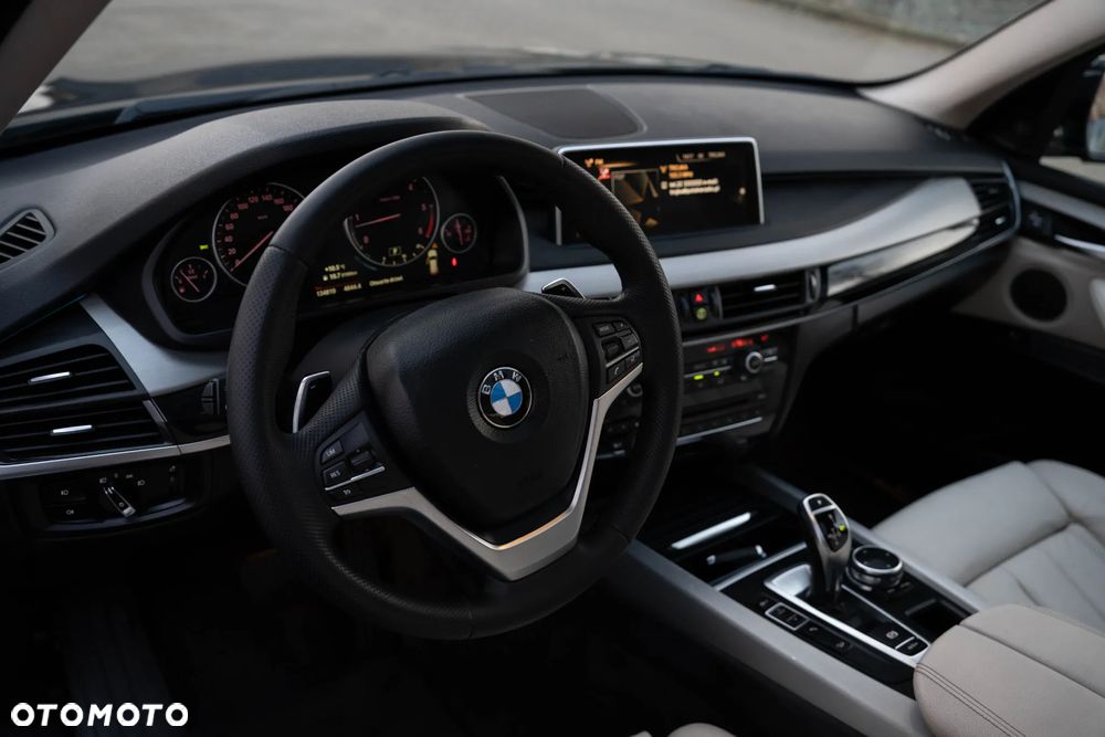 BMW X5 xDrive30d Sport-Aut - 19