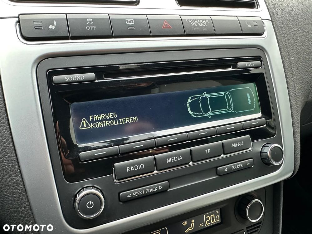 Volkswagen Polo 1.6 TDI Cross Urban White - 33