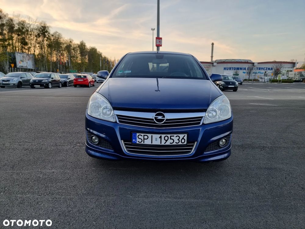 Opel Astra 1.6 Sport - 18