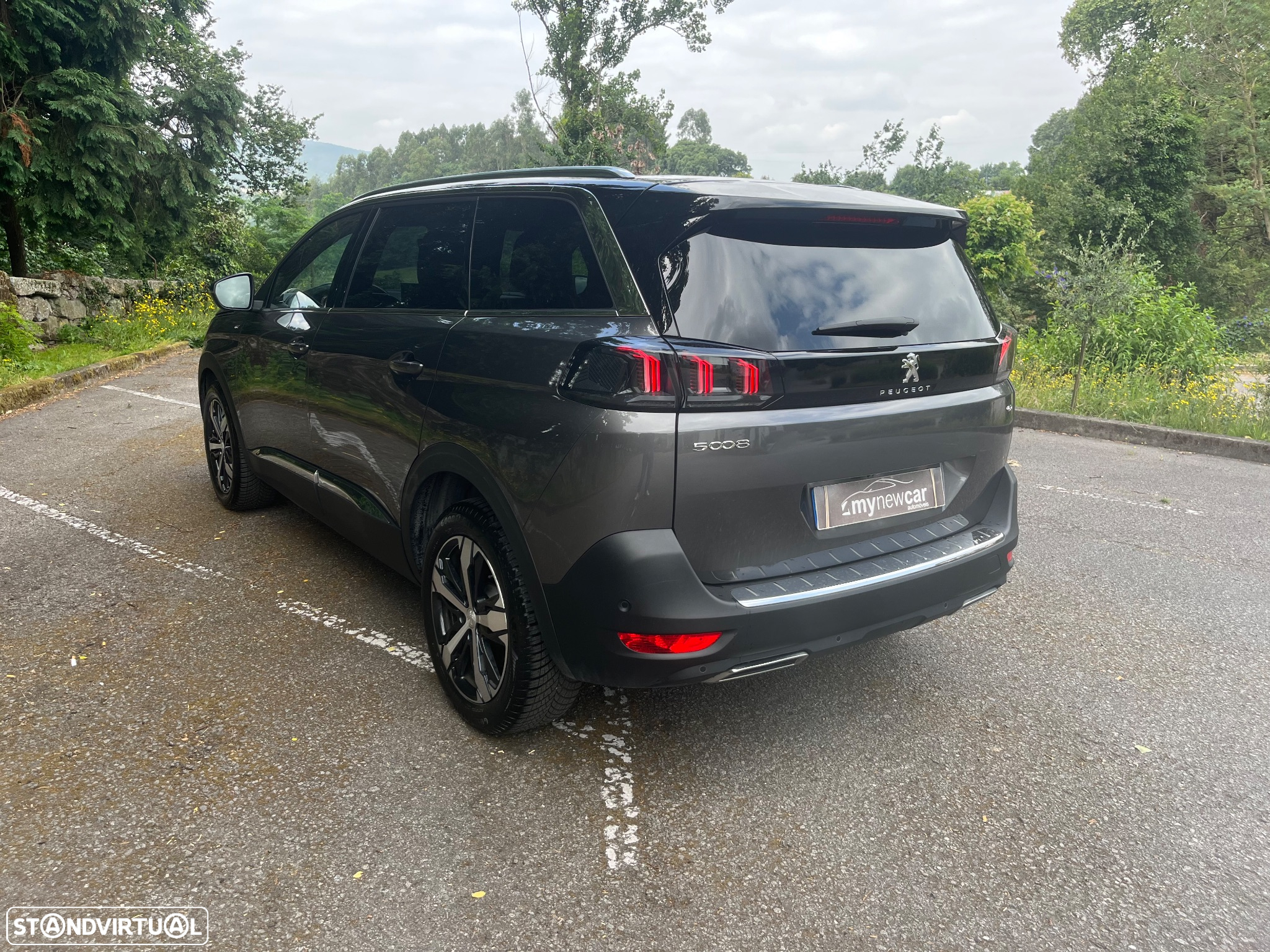 Peugeot 5008 1.5 BlueHDi GT EAT8 - 14