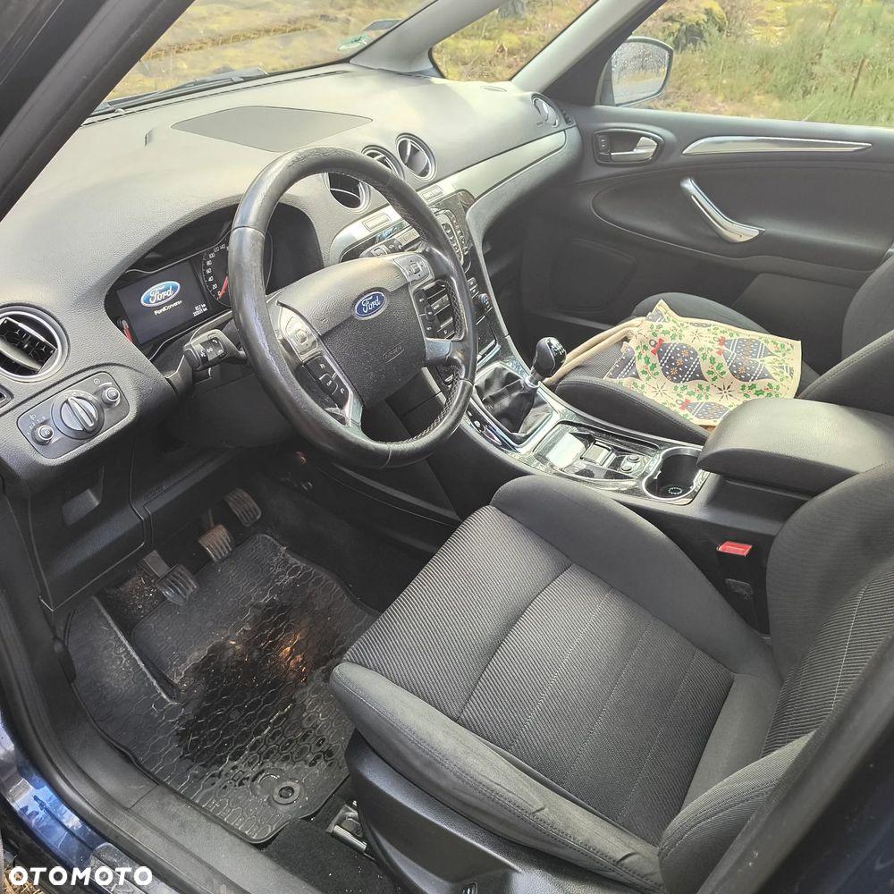 Ford S-Max - 8