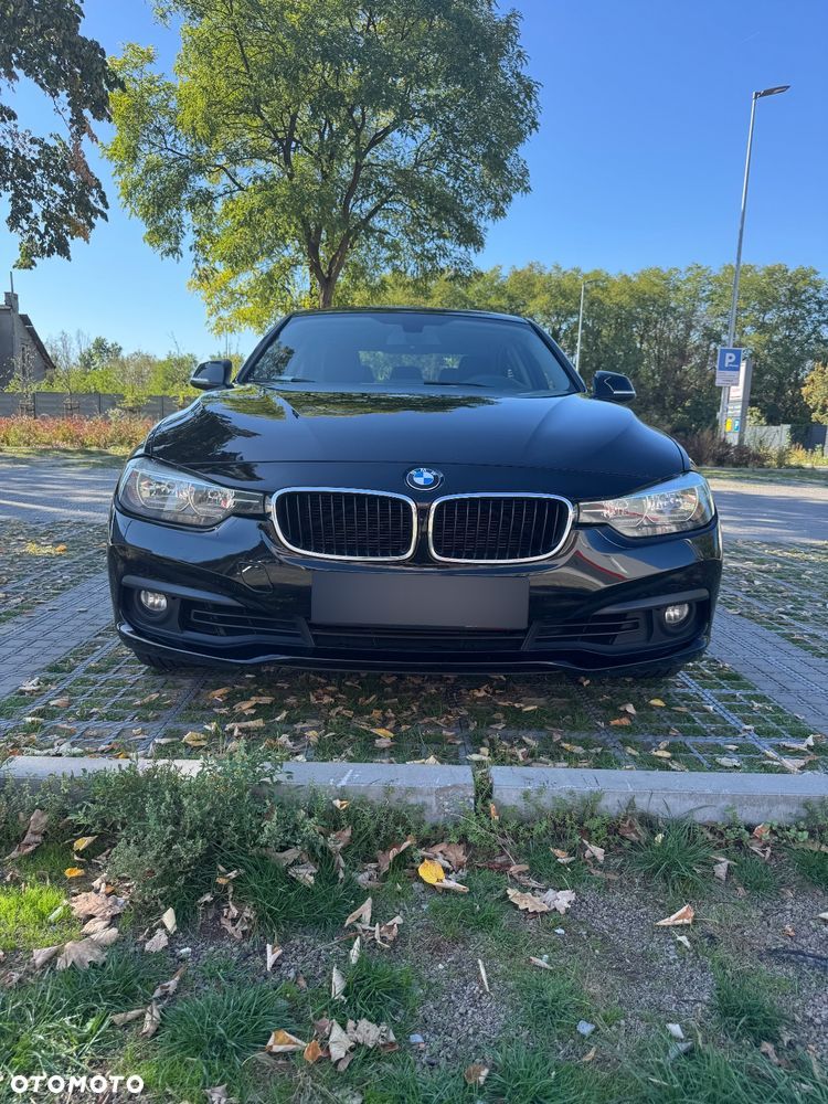 BMW Seria 3 318i - 2