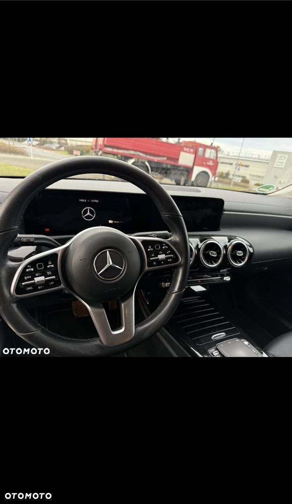 Mercedes-Benz CLA 250 e 8G-DCT AMG Line - 16