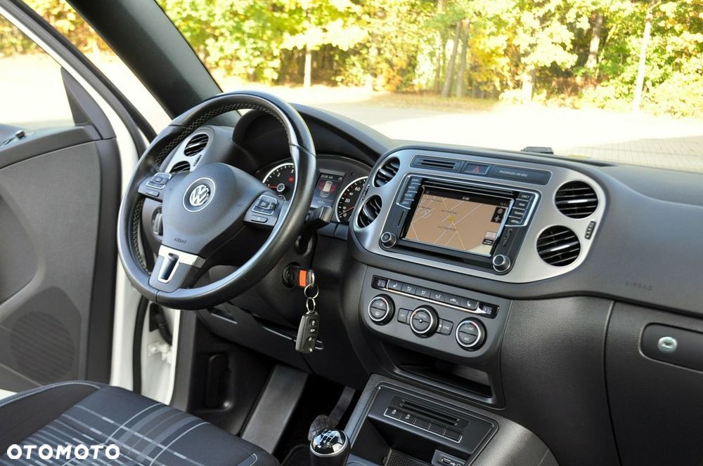 Volkswagen Tiguan - 27