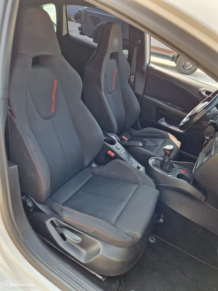 SEAT Leon 2.0 T FSI Cupra - 9
