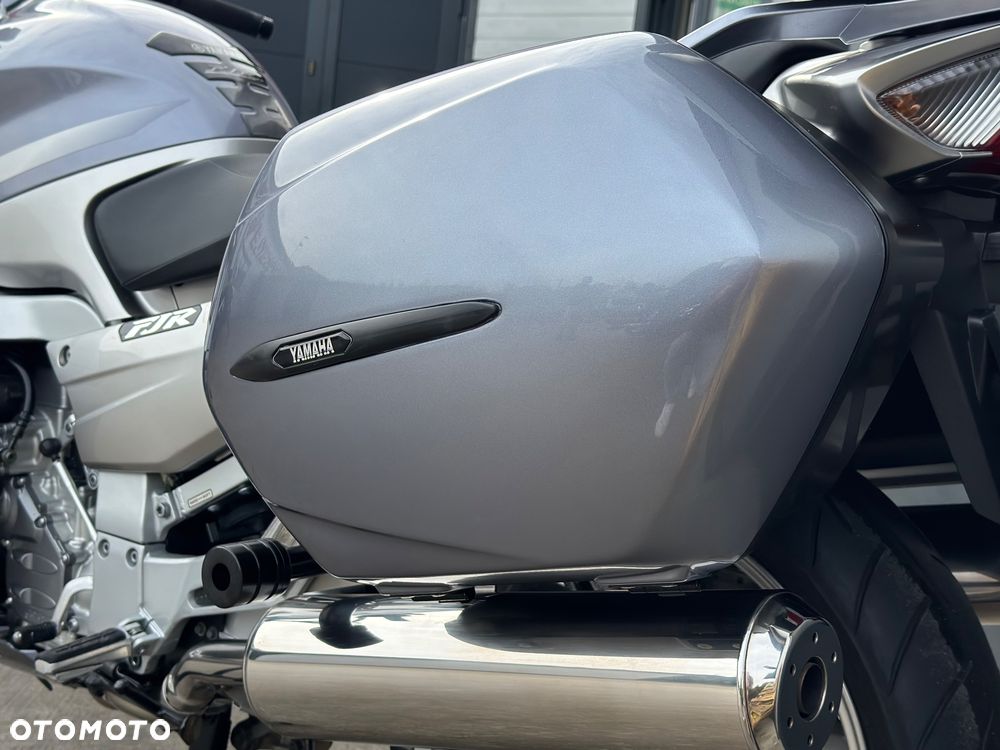 Yamaha FJR - 33