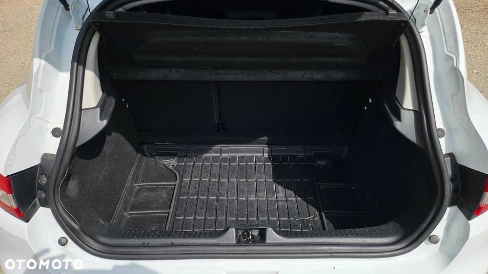 Renault Clio 1.2 16V Alize - 28