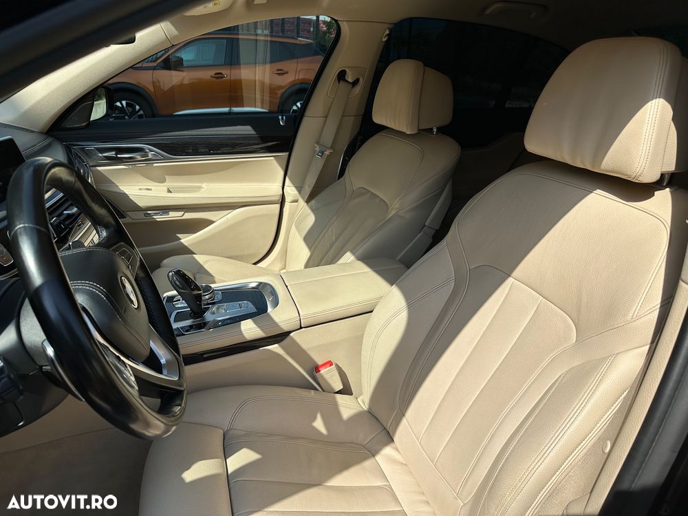 BMW Seria 7 730d xDrive - 11