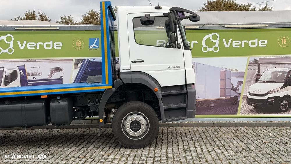 Mercedes Benz 280 ESTRADO DE 8700 mm - 13