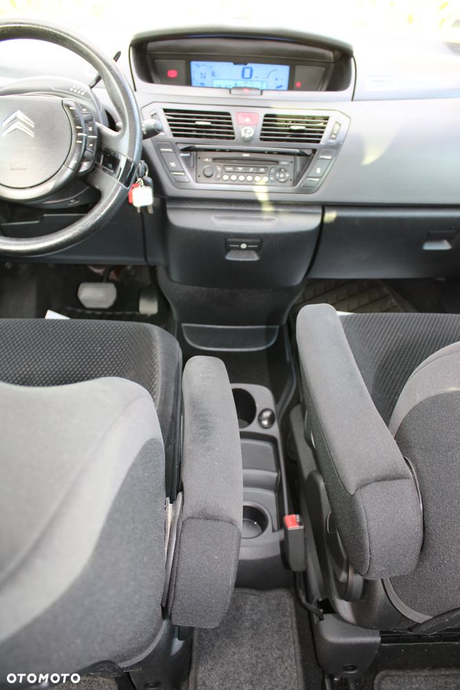 Citroën C4 Picasso 2.0 16V 7-Sitzer EGS6 Style - 23
