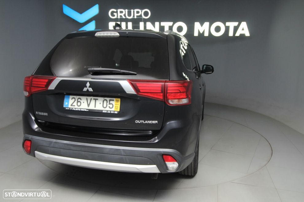 Mitsubishi Outlander 2.2 DI-D Intense+ - 3