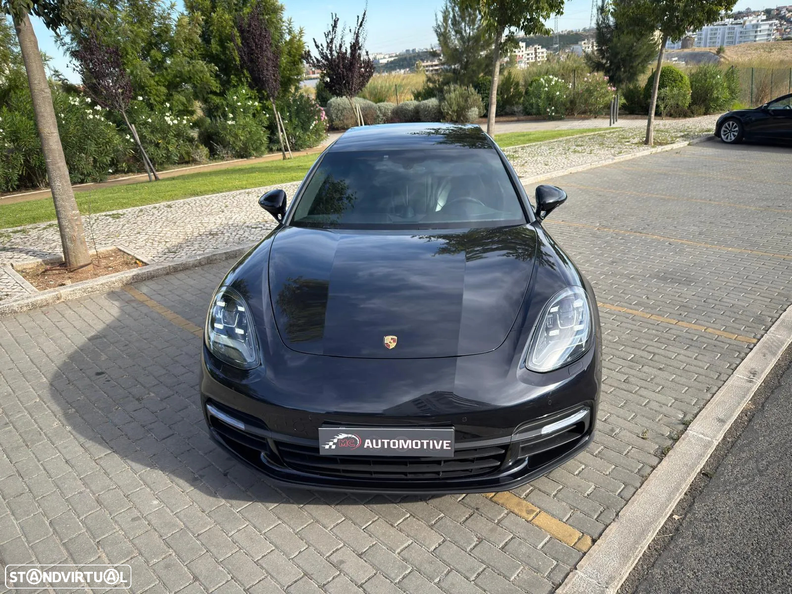 Porsche Panamera Sport Turismo 4 E-Hybrid - 11