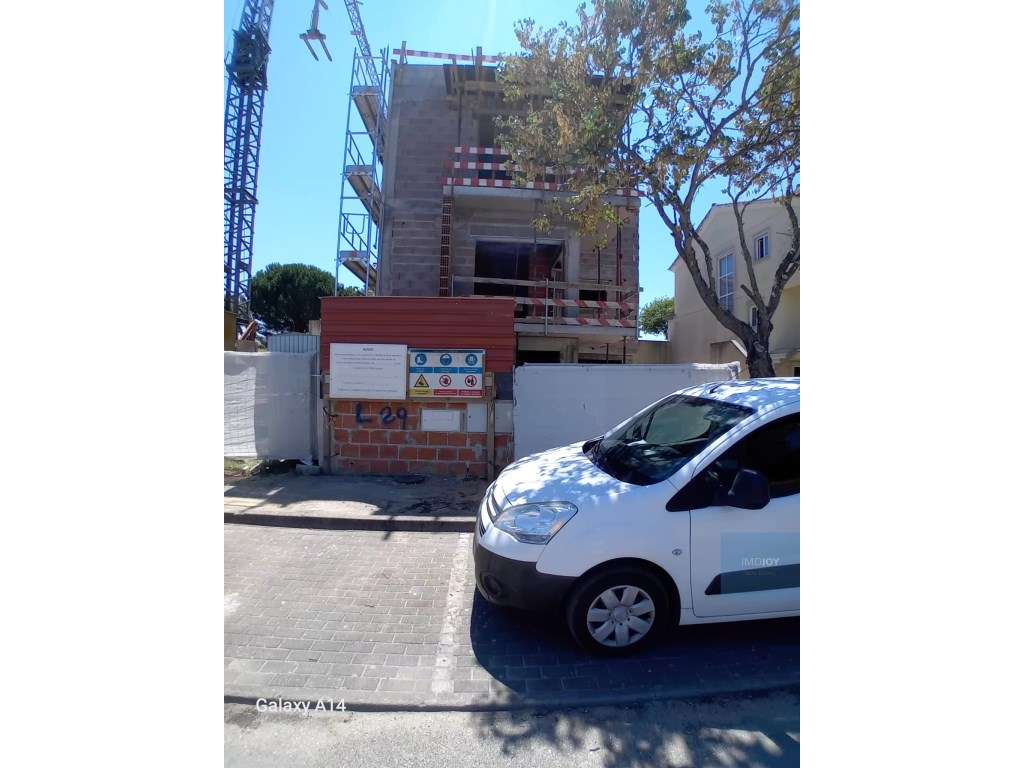 Moradia T4 em construção no Entroncamento - Grande imagem: 4/14