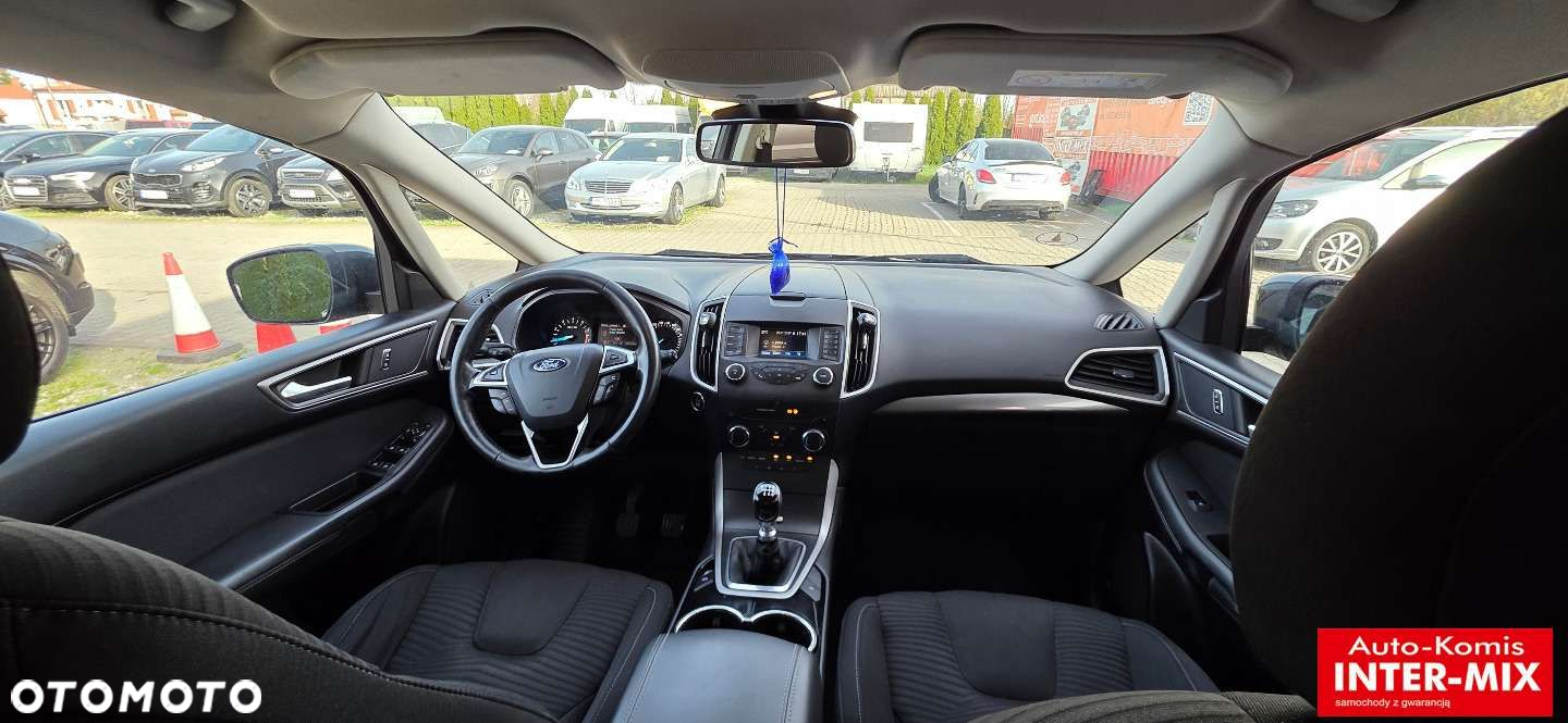 Ford S-Max - 14