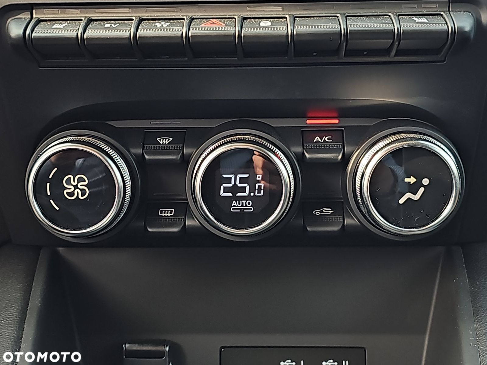 Renault Captur - 21