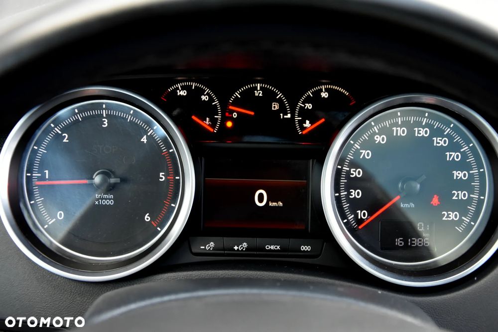 Peugeot 508 SW BlueHDi 150 Stop&Start Allure - 32
