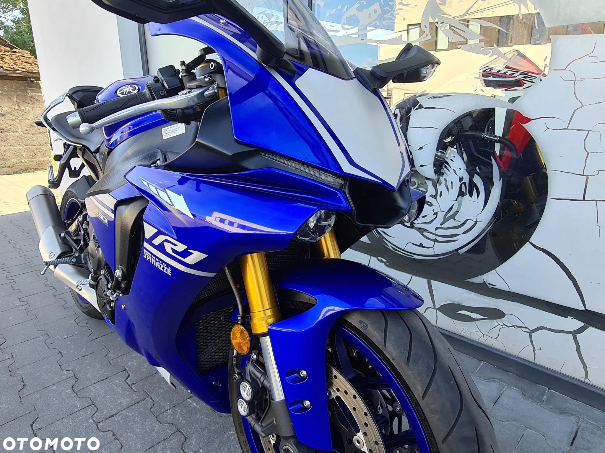 Yamaha R1 - 13