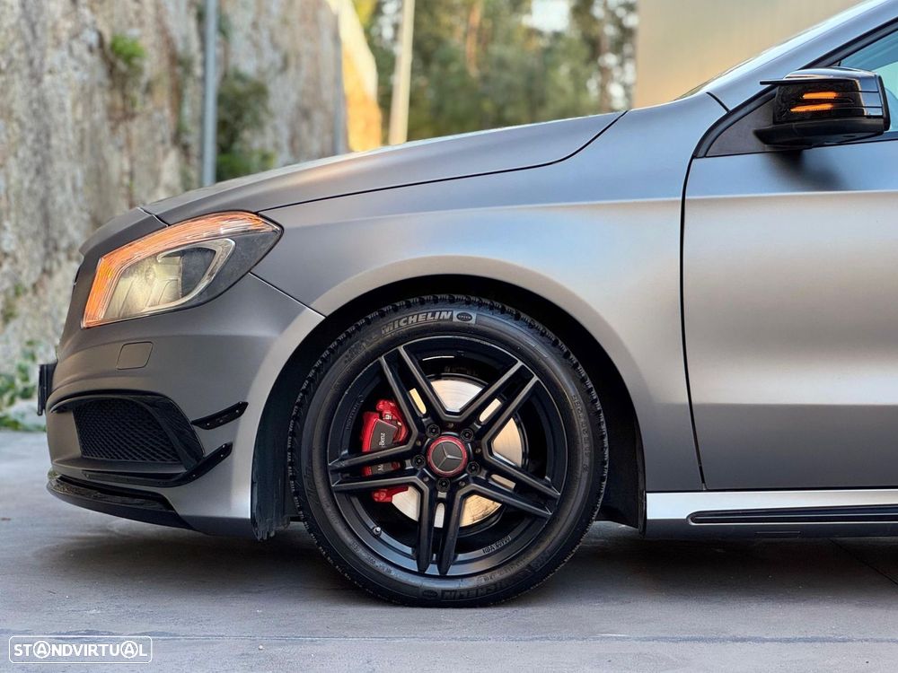 Mercedes-Benz A 180 d AMG Line - 19
