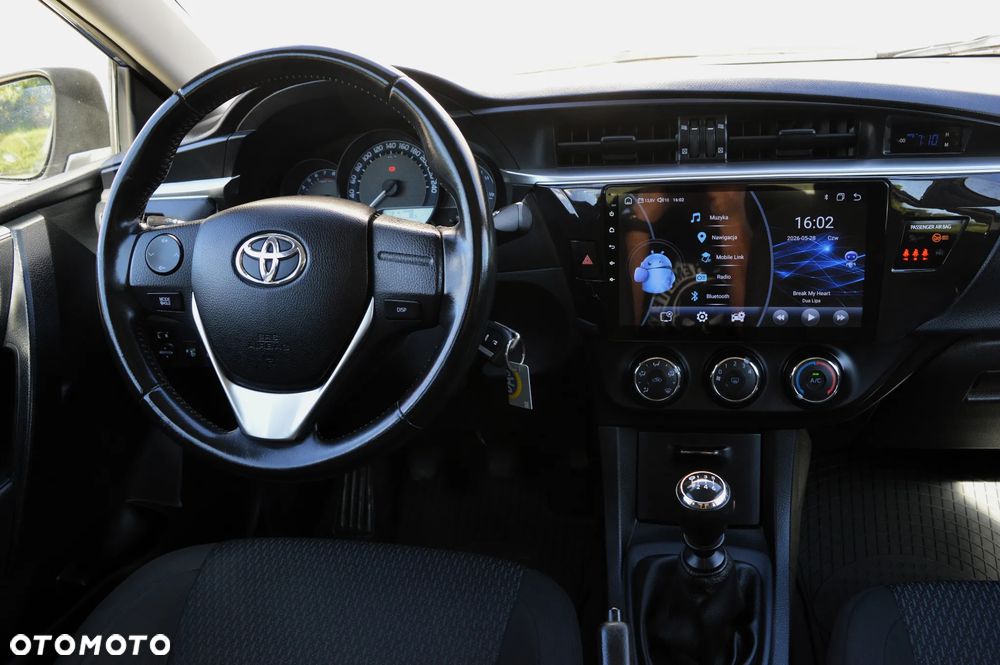 Toyota Corolla 1.6 Premium - 9