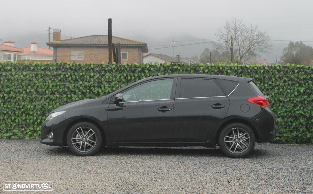 Toyota Auris 1.4 D-4D Exclusive - 5