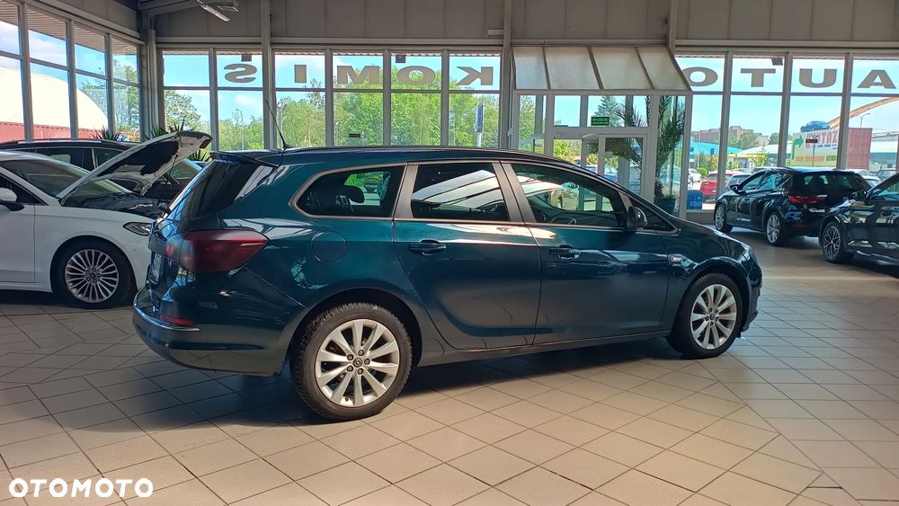Opel Astra 1.4 T Cosmo - 15