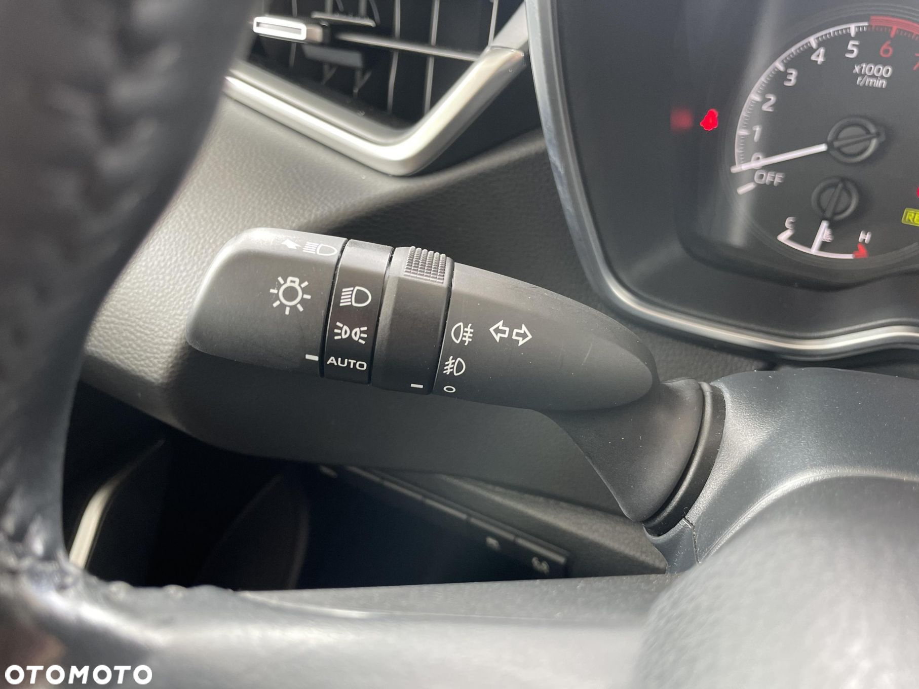 Toyota Corolla - 20
