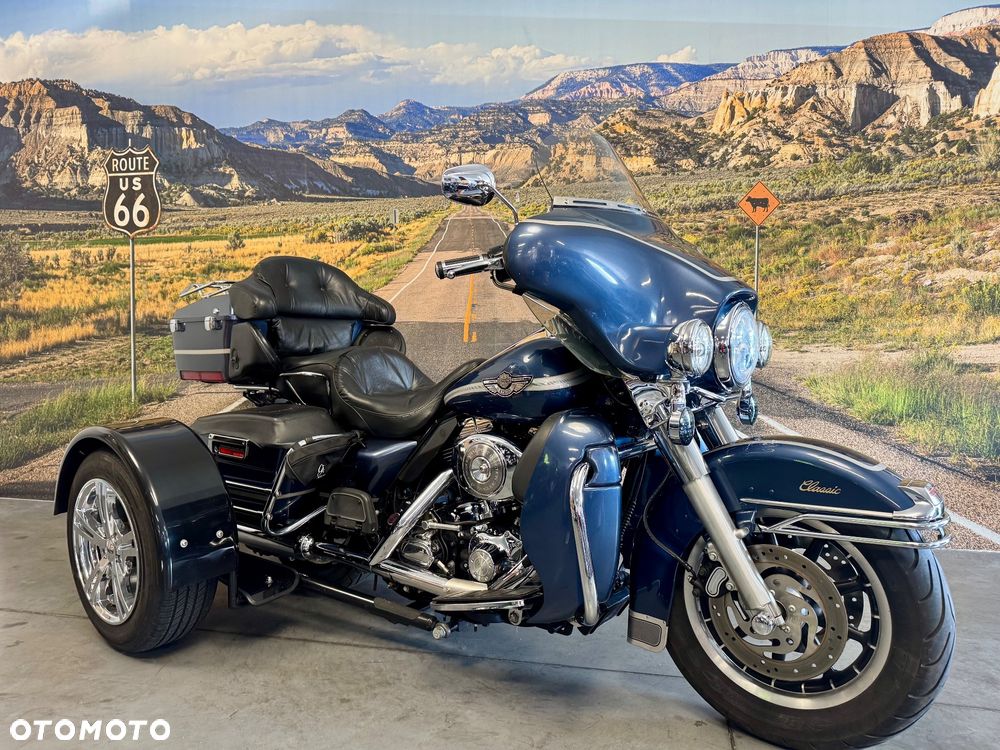 Harley-Davidson Touring Electra Glide - 2