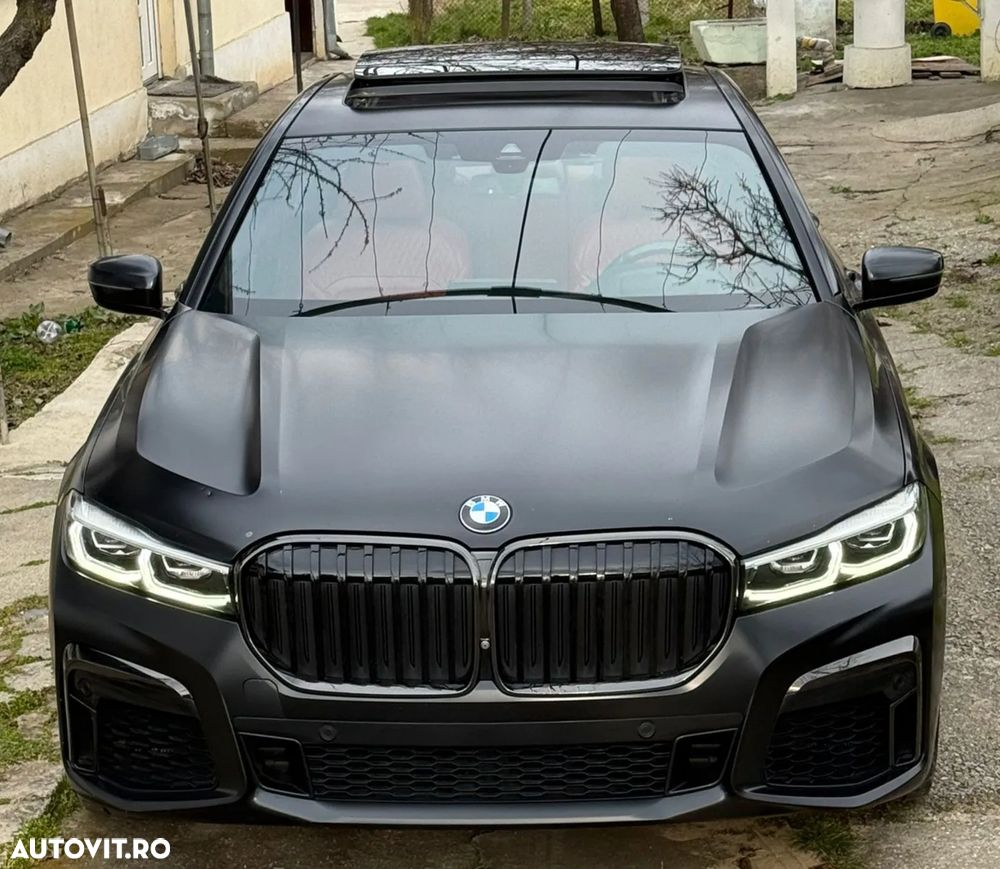 BMW Seria 7 750i xDrive - 9