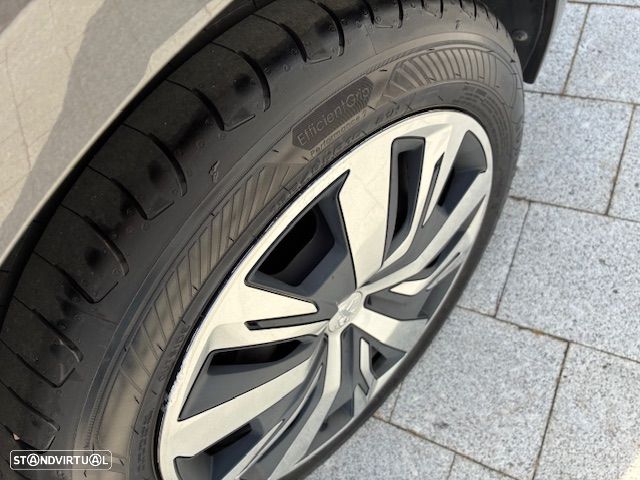 Peugeot 208 1.2 PureTech Active Pack - 11