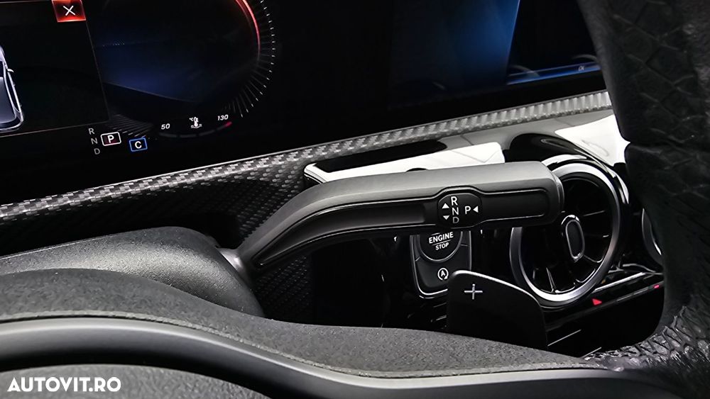 Mercedes-Benz A - 16