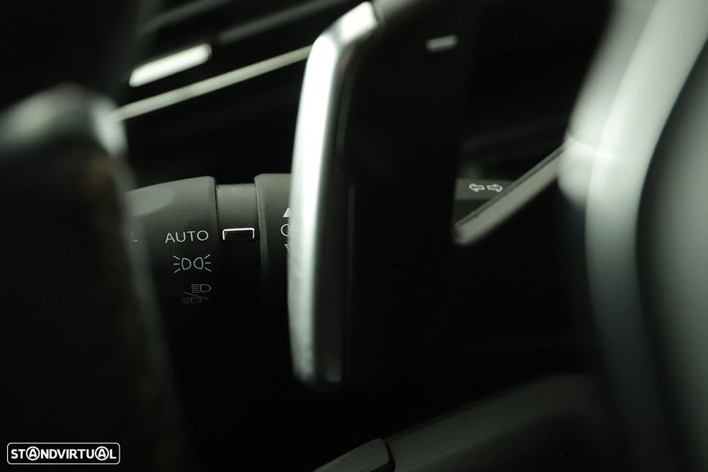 Peugeot 3008 1.2 PureTech GT EAT8 - 17