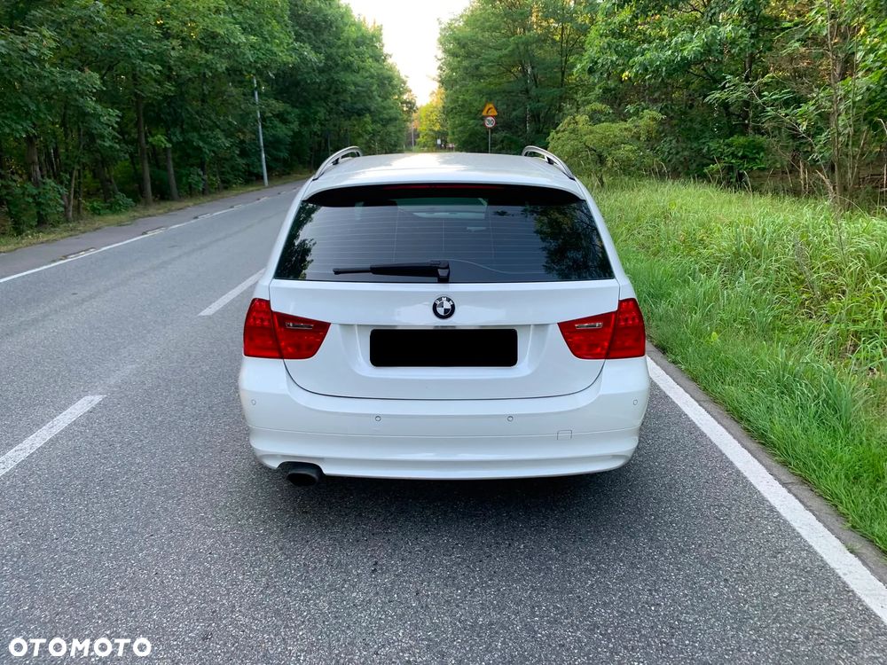 BMW Seria 3 318i Edition Exclusive - 7