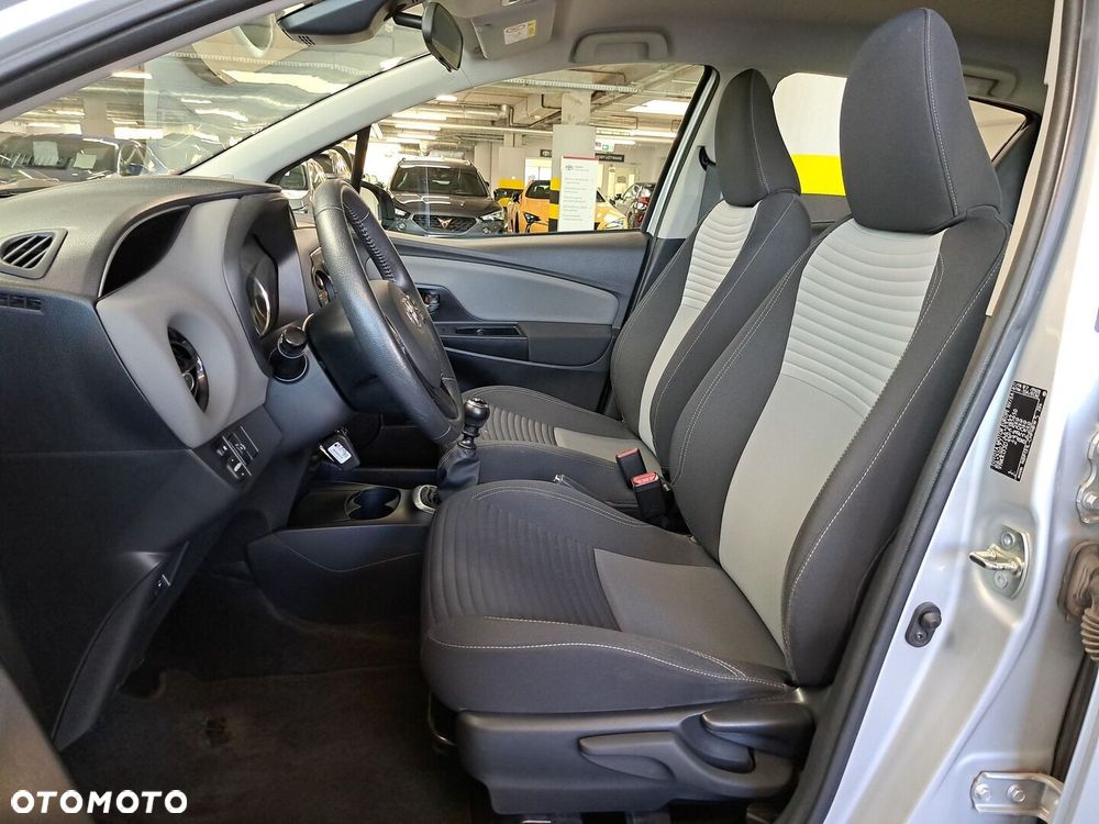Toyota Yaris 1.5 Premium - 12