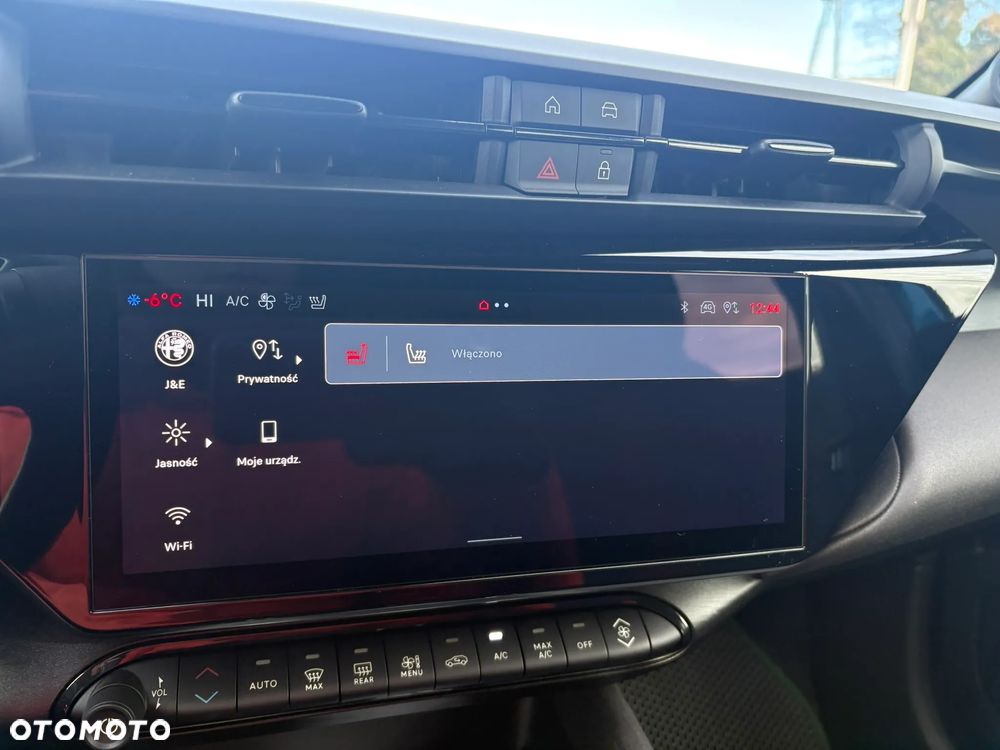 Alfa Romeo Junior 1.2 mHEV Ibrida Speciale eDCT - 19