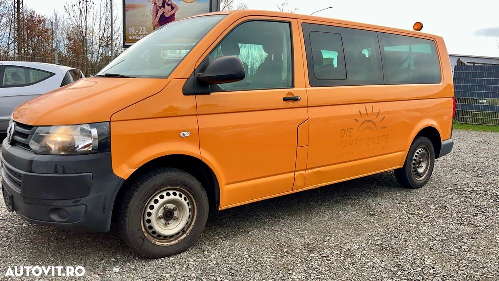 Volkswagen Caravelle - 3