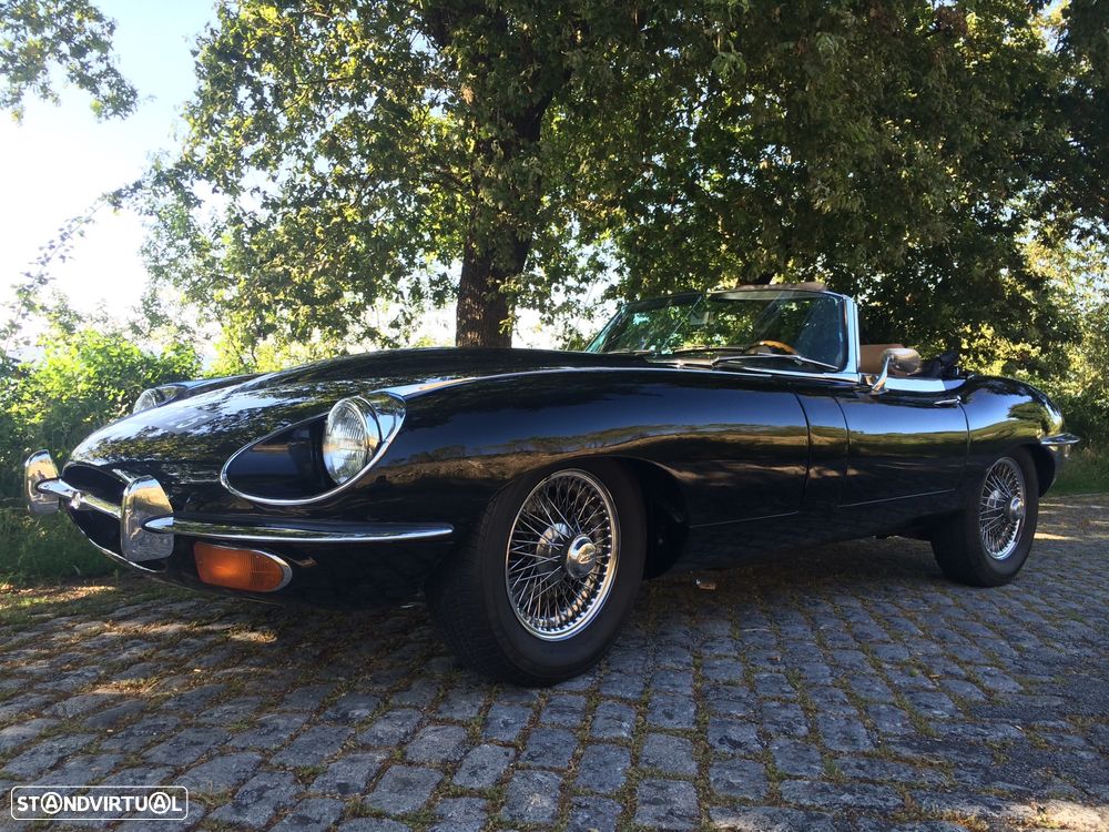 Jaguar E-Type - 4