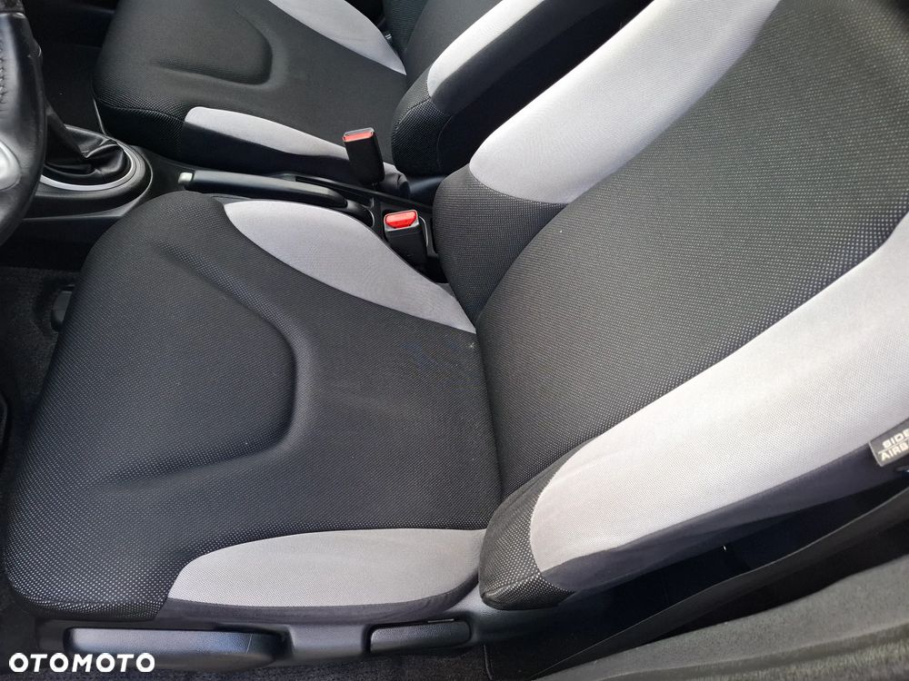 Honda Jazz 1.4 SI - 24