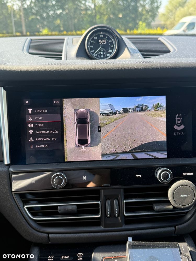 Porsche Macan T - 24