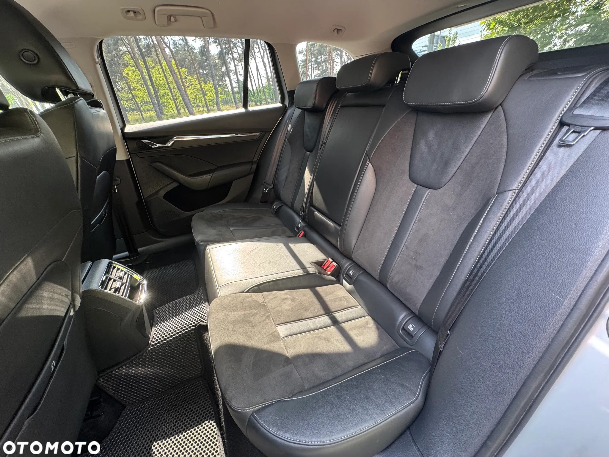 Skoda Octavia 2.0 TDI Style DSG - 8