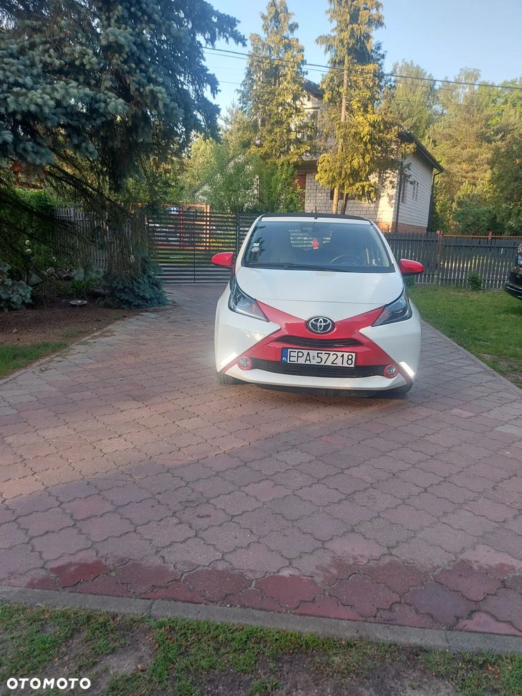 Toyota Aygo x-clusiv - 14