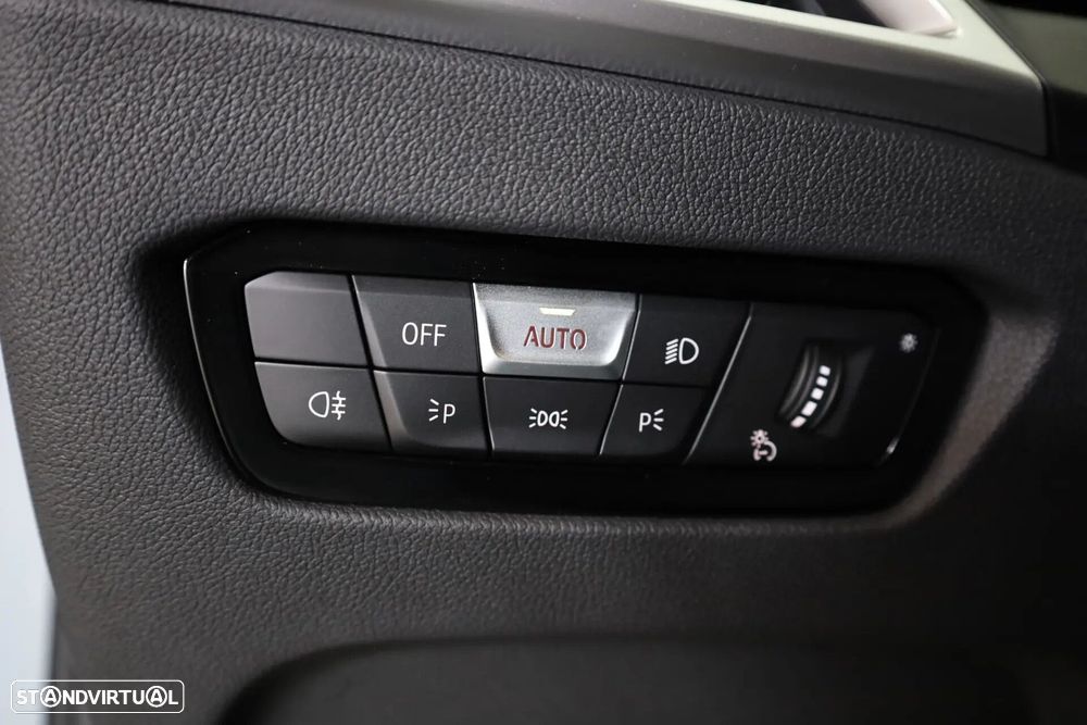 BMW i4 eDrive40 Edição Desportiva M - 43